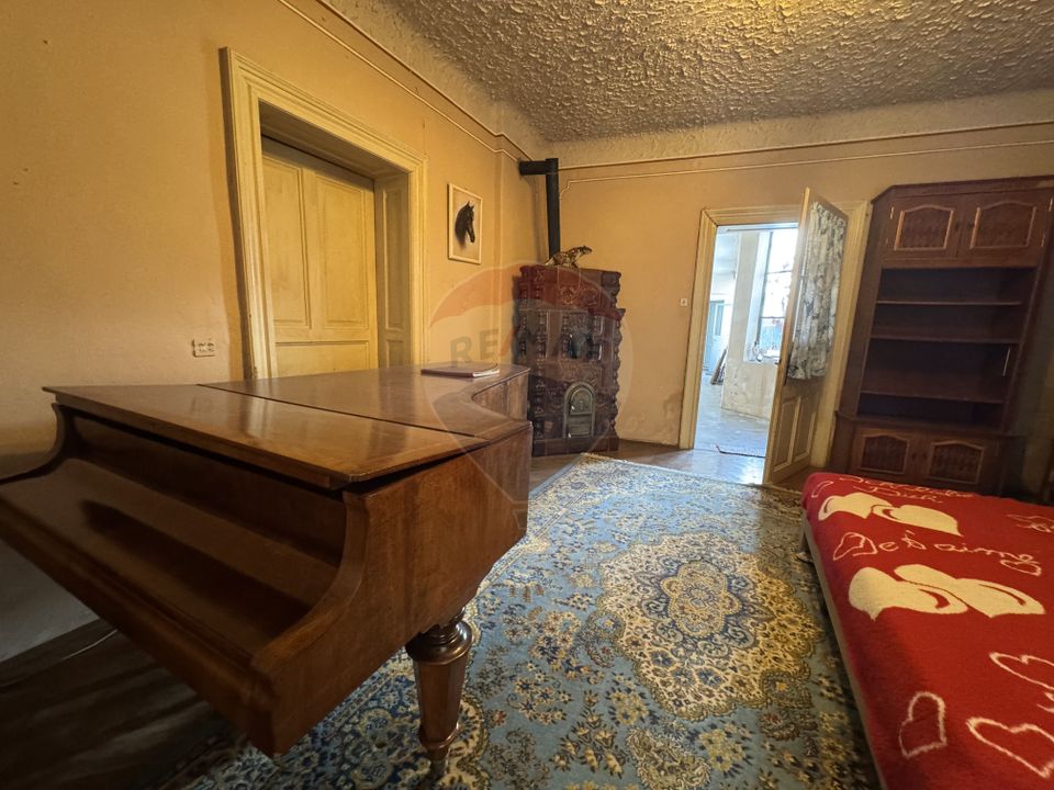 Casă pe str. Avram Iancu în Dumbrăveni