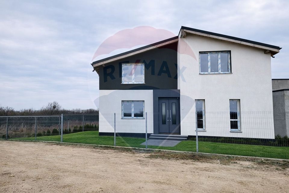 6 room House / Villa for sale