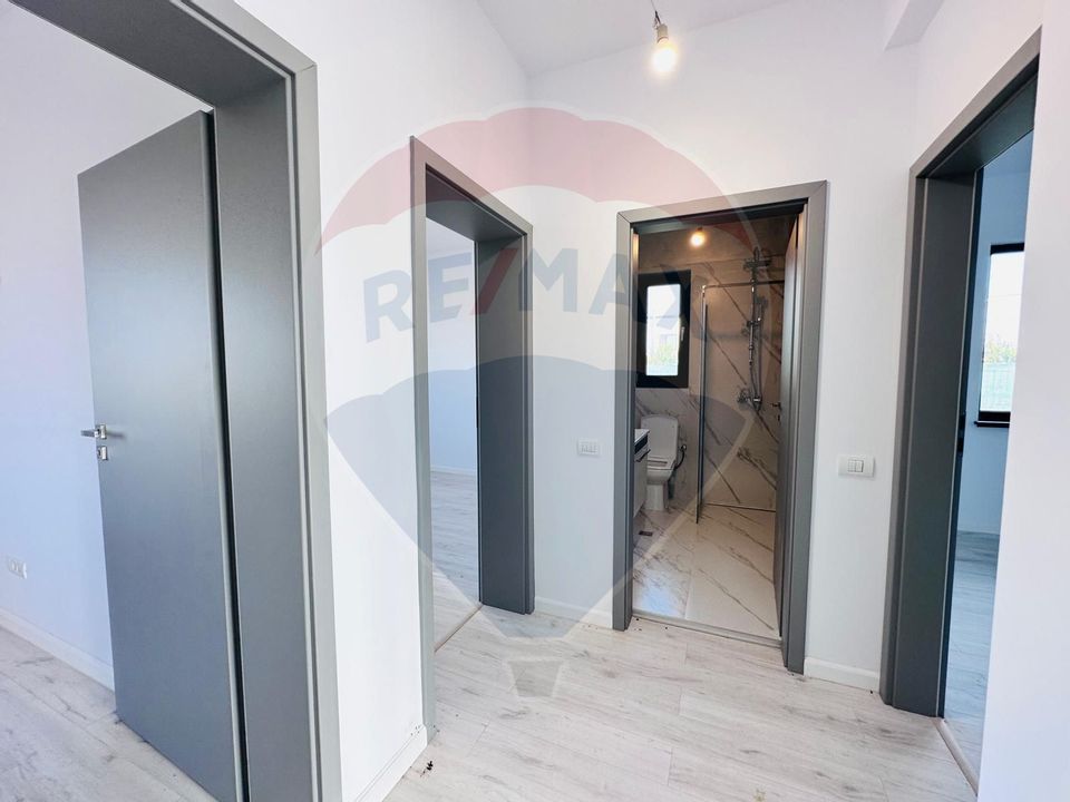 Casa noua, individuala, stil american - Crevedia