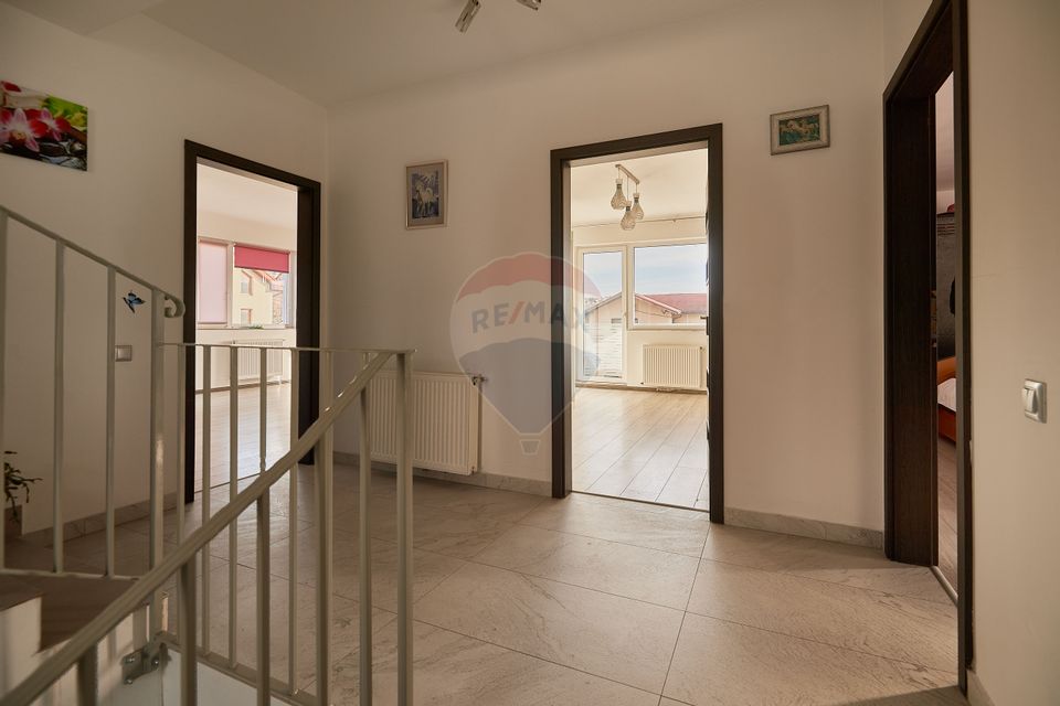 Casa / Vila cu 7 camere de vanzare in Chinteni