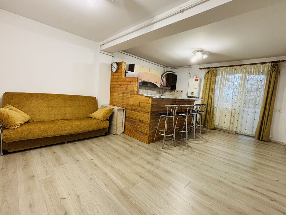 Apartament spatios de vânzare 2 camere EROILOR . VOLUNTARI A3
