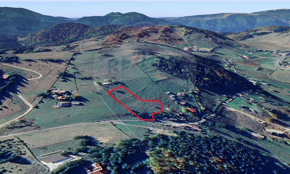 Teren de vis în Fundata 1934mp sau 3868mp, la înălțimea sufletului tău