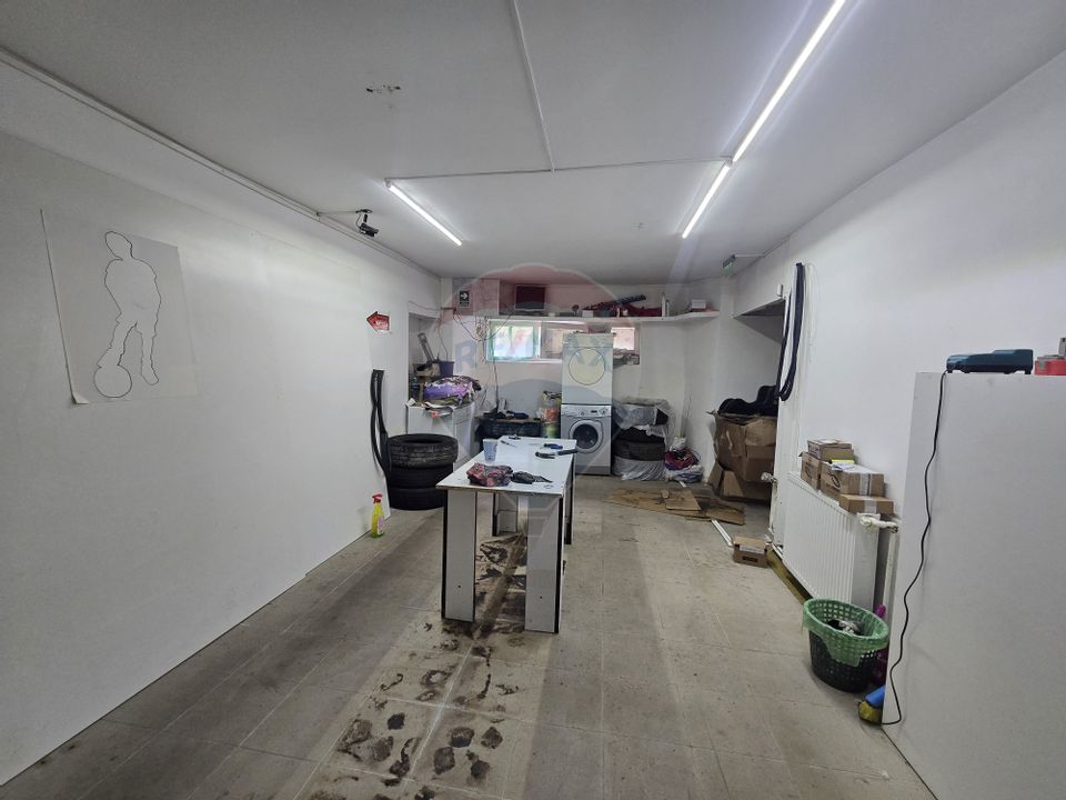 Spațiu comercial de închiriat – demisol, Bacău, str. 9 Mai nr. 78