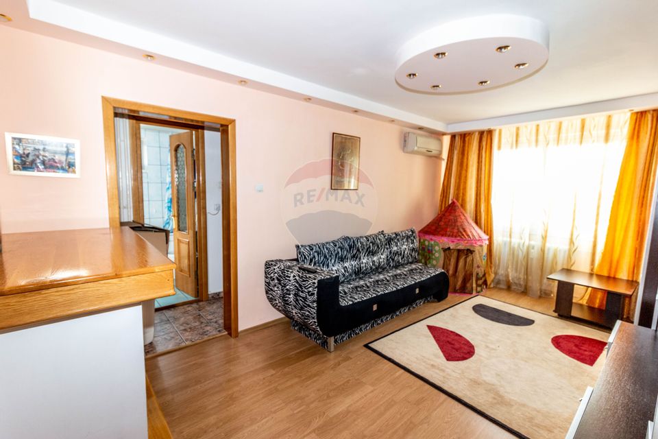 Apartment 3 rooms, for sale, str. Ceahlaul, 0% Commission