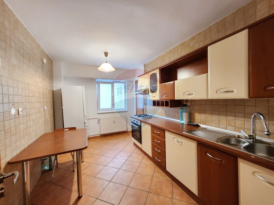 Calea Calarasilor | Piata Muncii | Bd. Decebal luminos | spatios