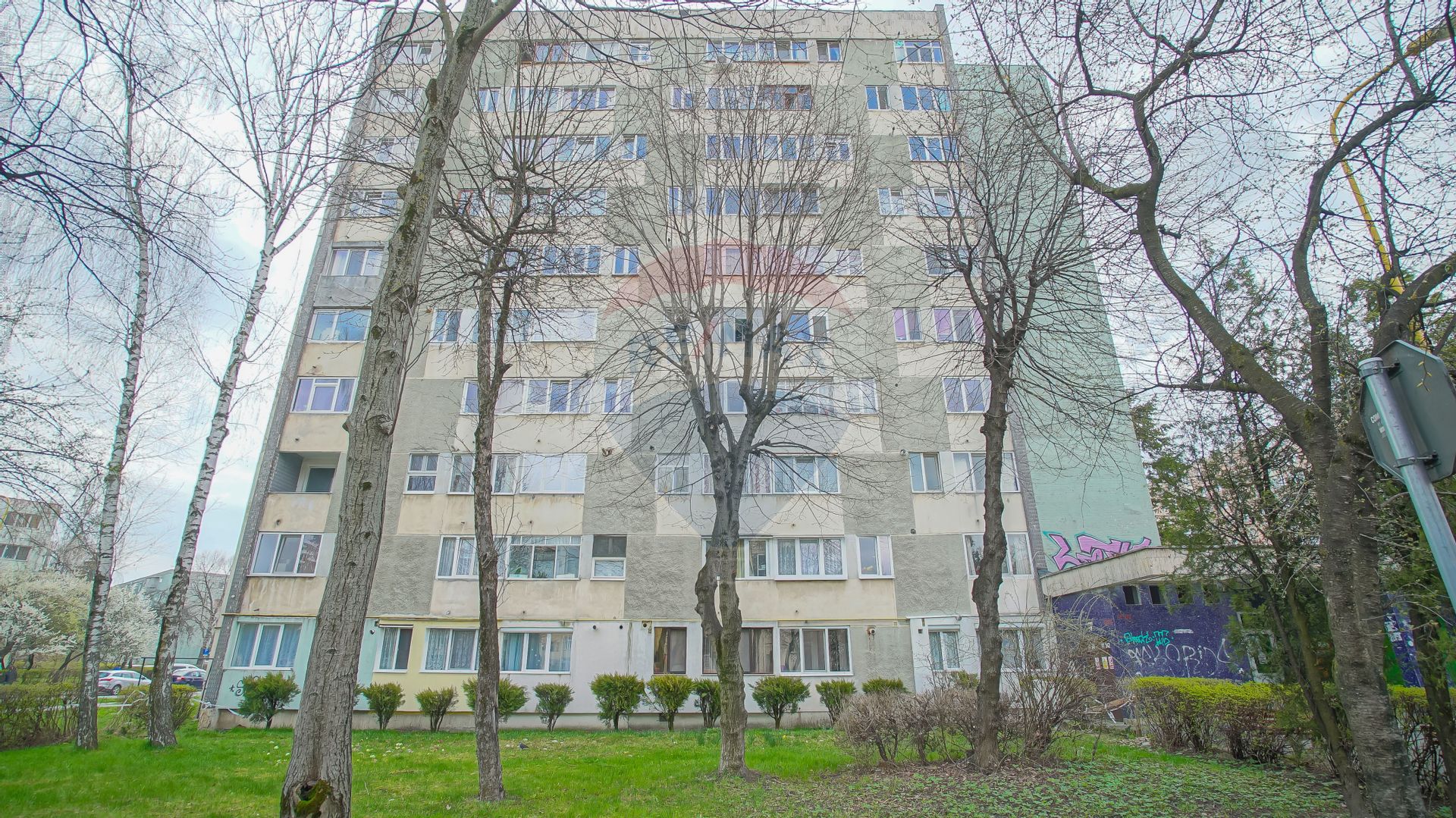 Garsoniera vanzare in bloc de apartamente Brasov, Astra