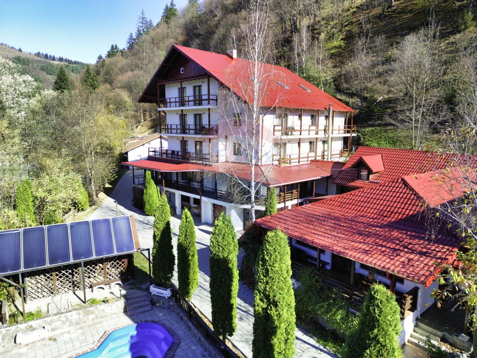 15 room Hotel / Pension for sale