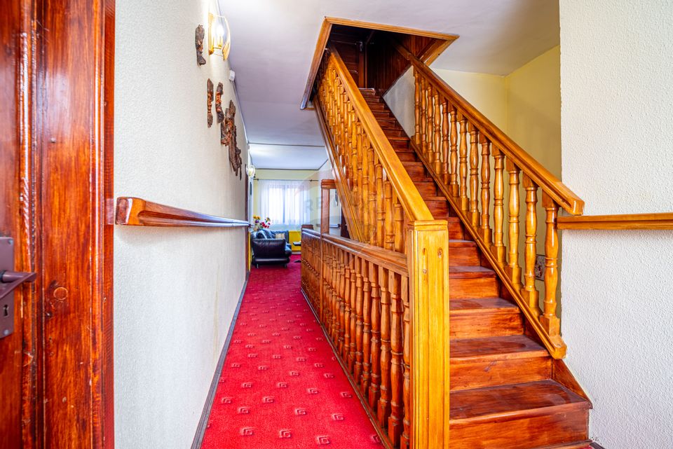 5 room House / Villa for sale