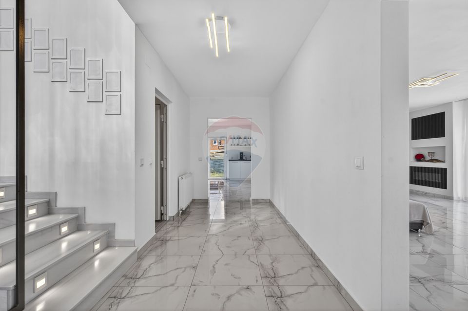 6 room House / Villa for sale