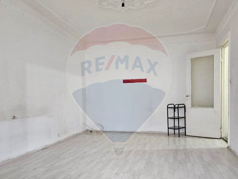 2 room Apartment for sale, Milcov area