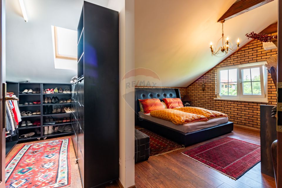 8 room House / Villa for sale