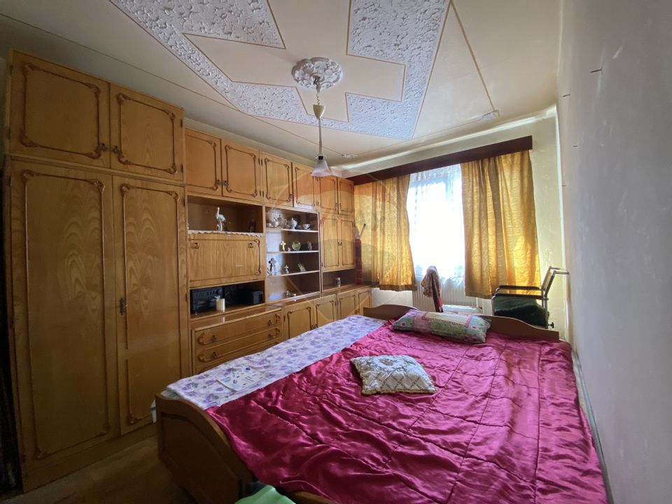 Apartament cu 3 camere