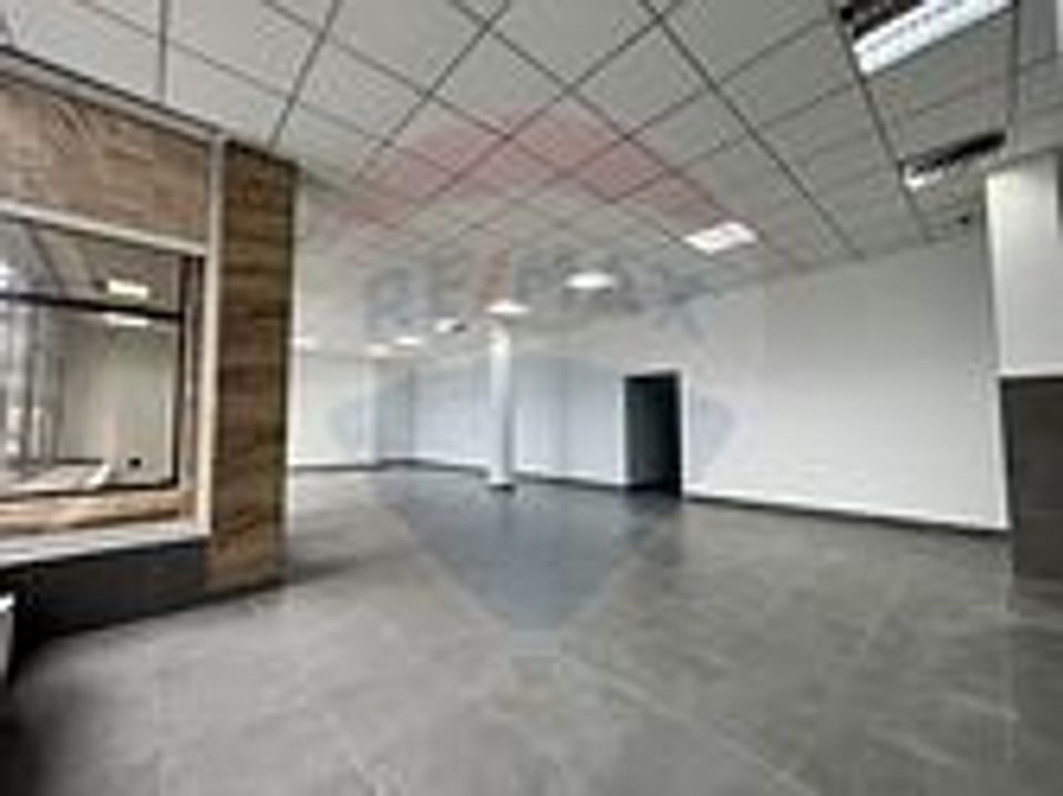 81.68sq.m Commercial Space for rent, Semicentral area