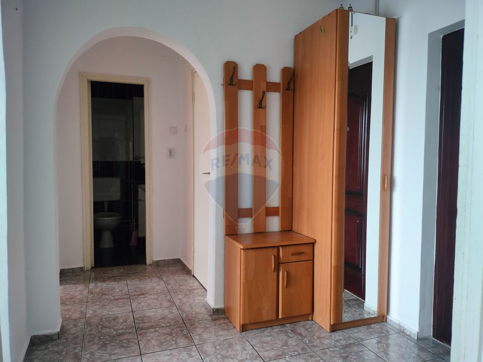 Apartament 2 camere,decomandat-etajul 6–53 mp