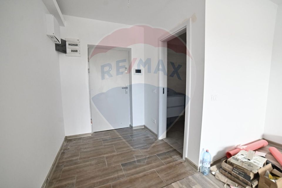 4 room Apartment for rent, Policlinica area