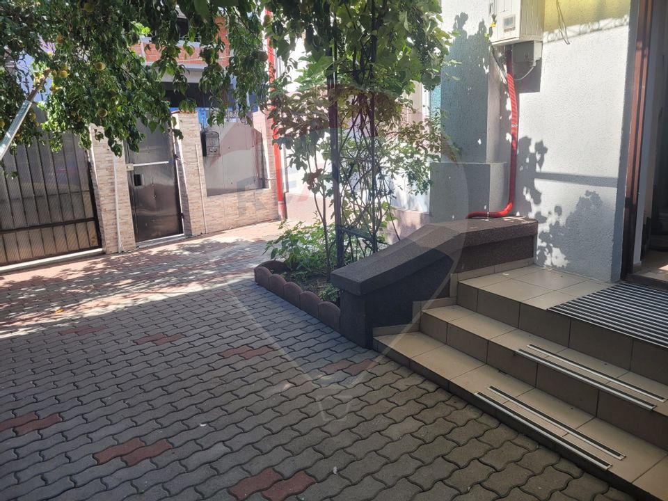 Inchiriere casă cu 3 camere,  str. Mihai Eminescu