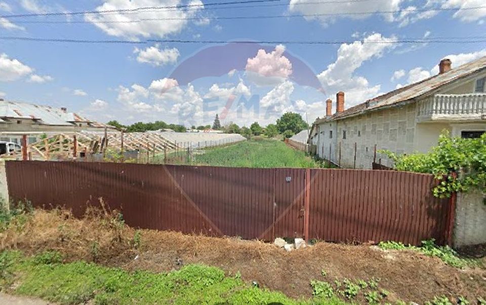 Teren intravilan de vanzare 980mp, deschidere 13,4, Varasti,  Giurgiu