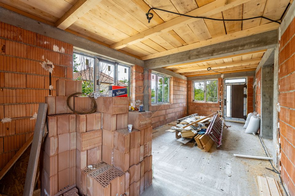 Casă cu 3 camere la rosu, in Vladimirescu  de vanzare