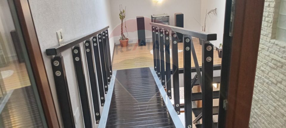 4 room House / Villa for sale, Central area