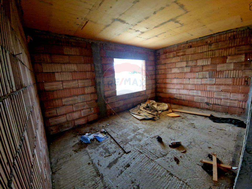 Casă Nouă cu Teren Generos – Borlești, Neamț