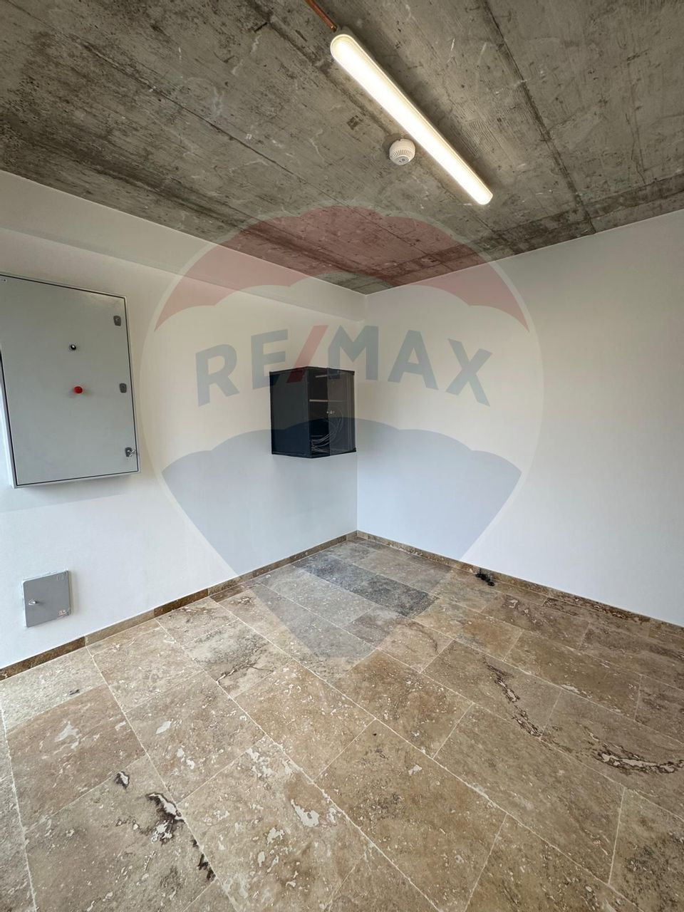 1,005sq.m Industrial Space for rent, Exterior Nord area