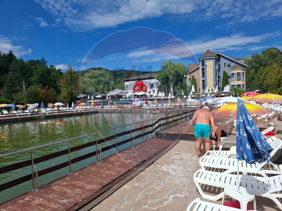 Oferta - vanzare pensiune 10 camere si casa de vacanta, Slanic Prahova