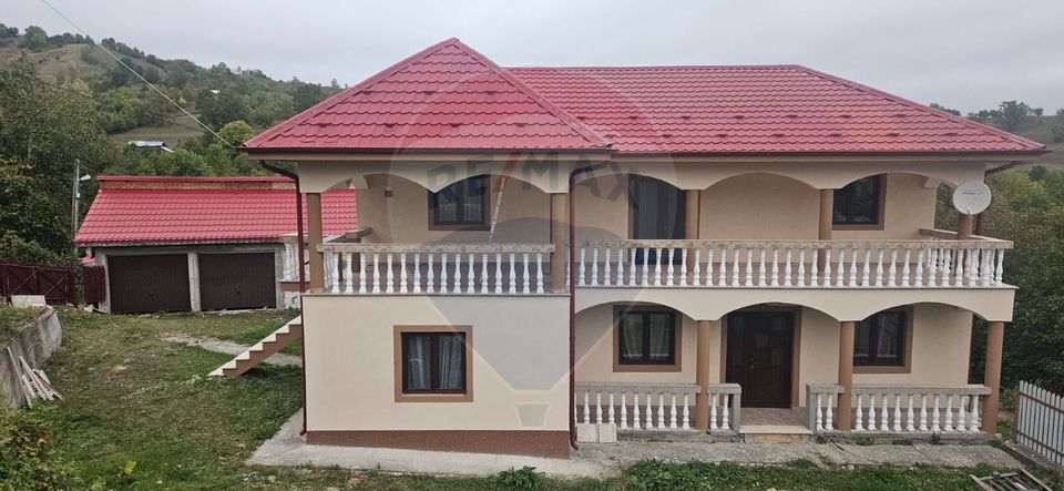 6 room House / Villa for sale