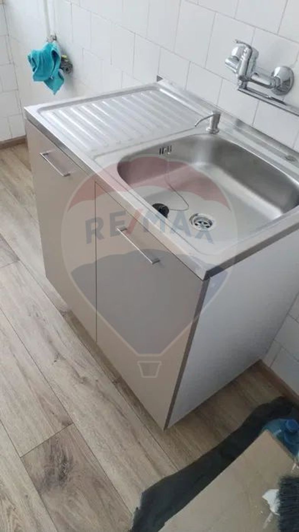 Apartament cu 2 camere de închiriat în zona Craiovita Noua