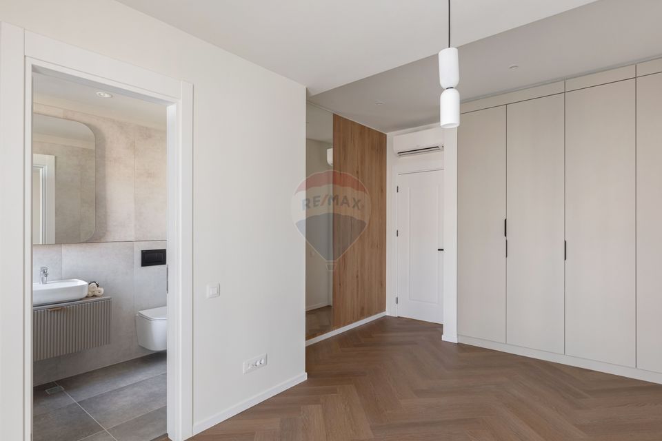 Casa 4 camere,  curte si parcare Pipera Vasile Alecsandri
