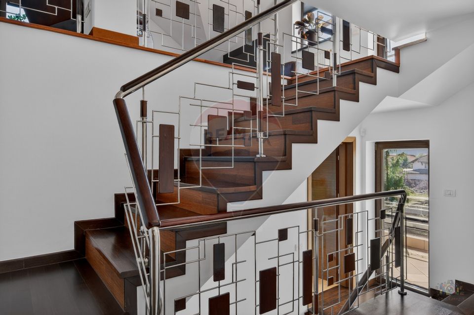 Vila cu design spectaculos, tehnologie smart & lifestyle complet