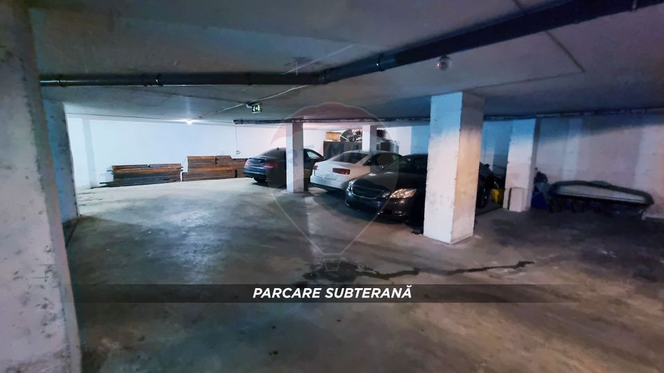 Apartament 3 camere de închiriat bloc nou lift în zona ultra Central