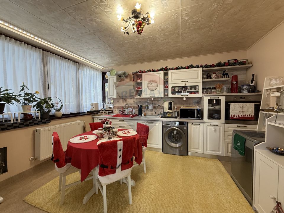 Casă /Vilă cu 6 camere de vânzare in Cumpana Constanta