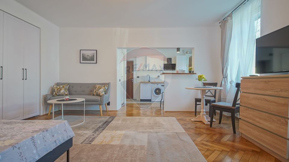 Apartament modern și cochet, la cheie, Str. Lungă