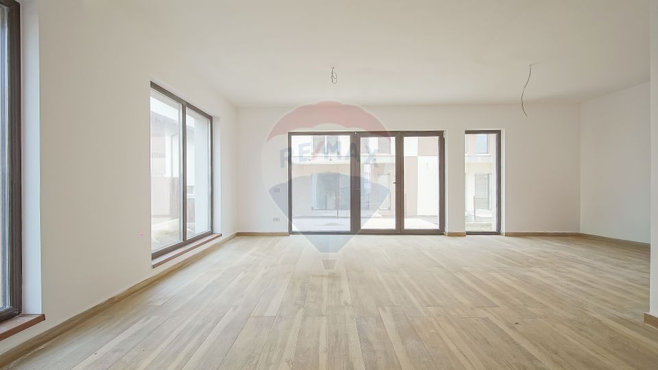 Casă Tip Duplex,  Săcele