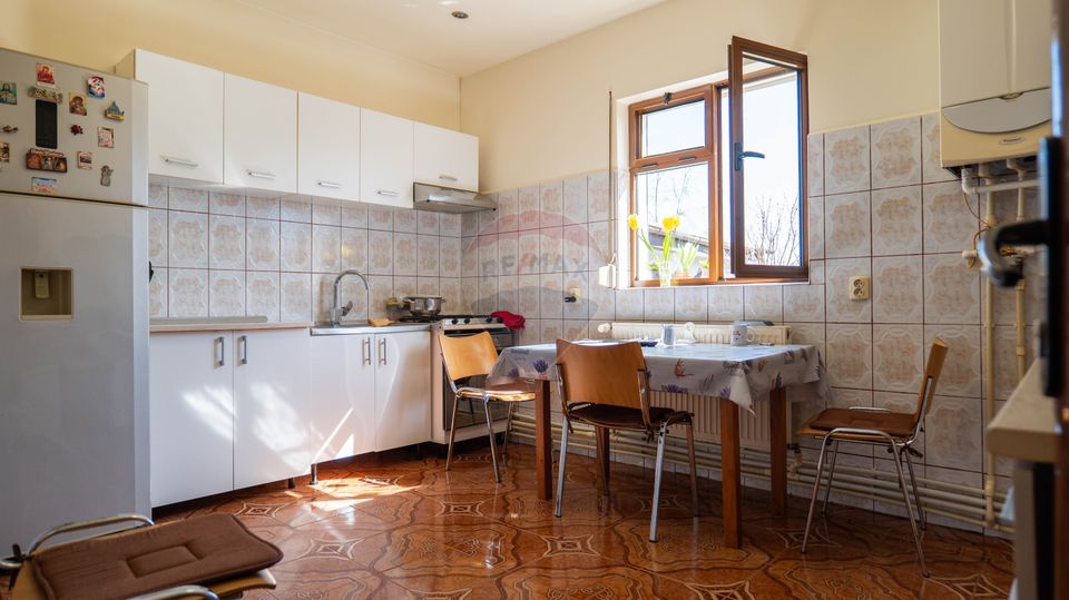 4 room House / Villa for sale