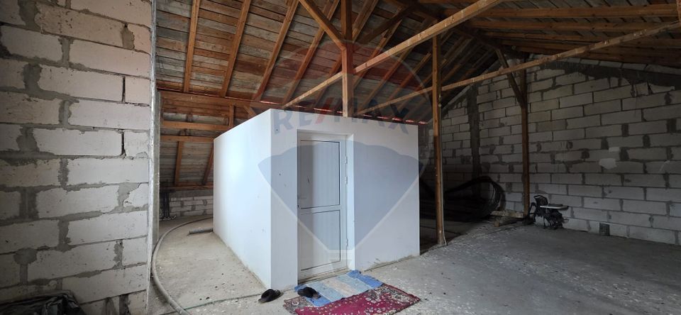 5 room House / Villa for sale