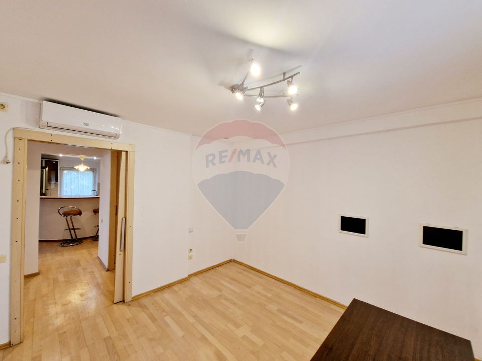 4 rooms apartment P-ta Alba Iulia/Decebal central heating