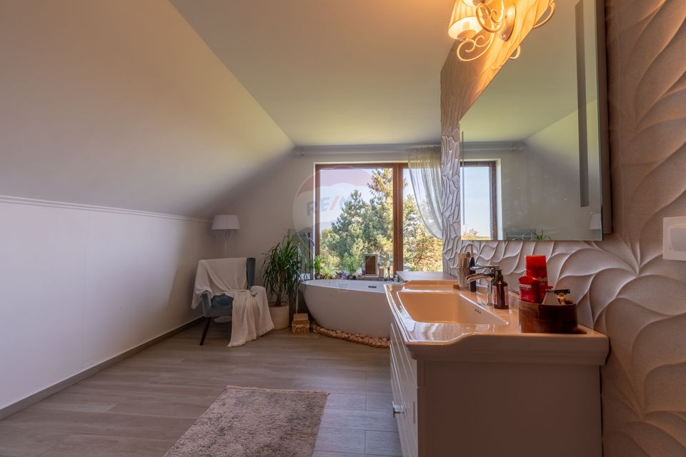 Proprietate exclusivista de vanzare: 2 case | 9 camere | 2000 mp teren