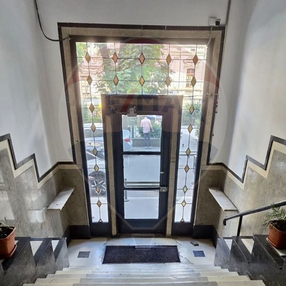 Apartament  2 camere în zona Ultracentrala a capitalei