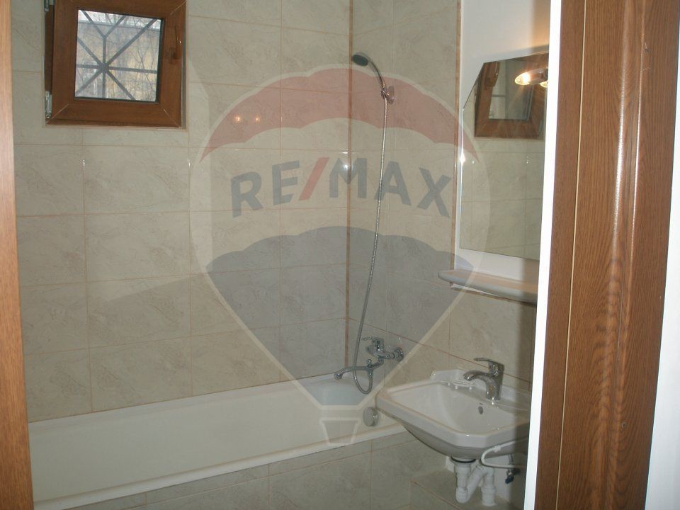 Inchiriere apartament în zona Stefan cel Mare