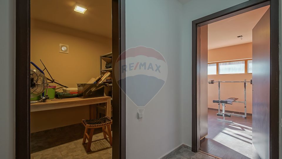 6 room House / Villa for sale