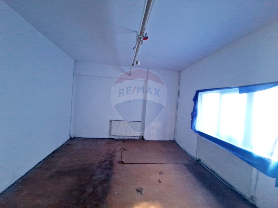 327sq.m Commercial Space for sale, Maratei area