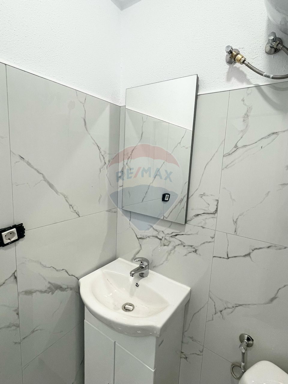 30sq.m Office Space for rent, Podgoria area