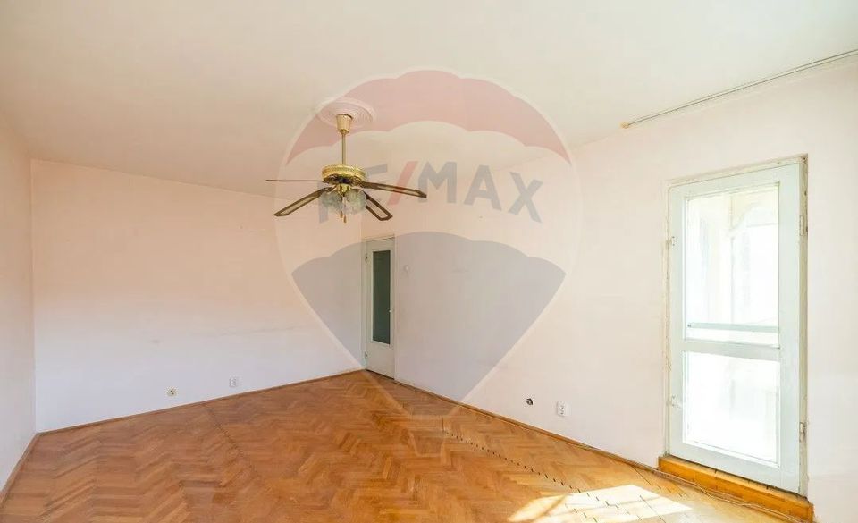 Apartament 3 camere zona 300, Micalaca, B-dul N. Titulescu