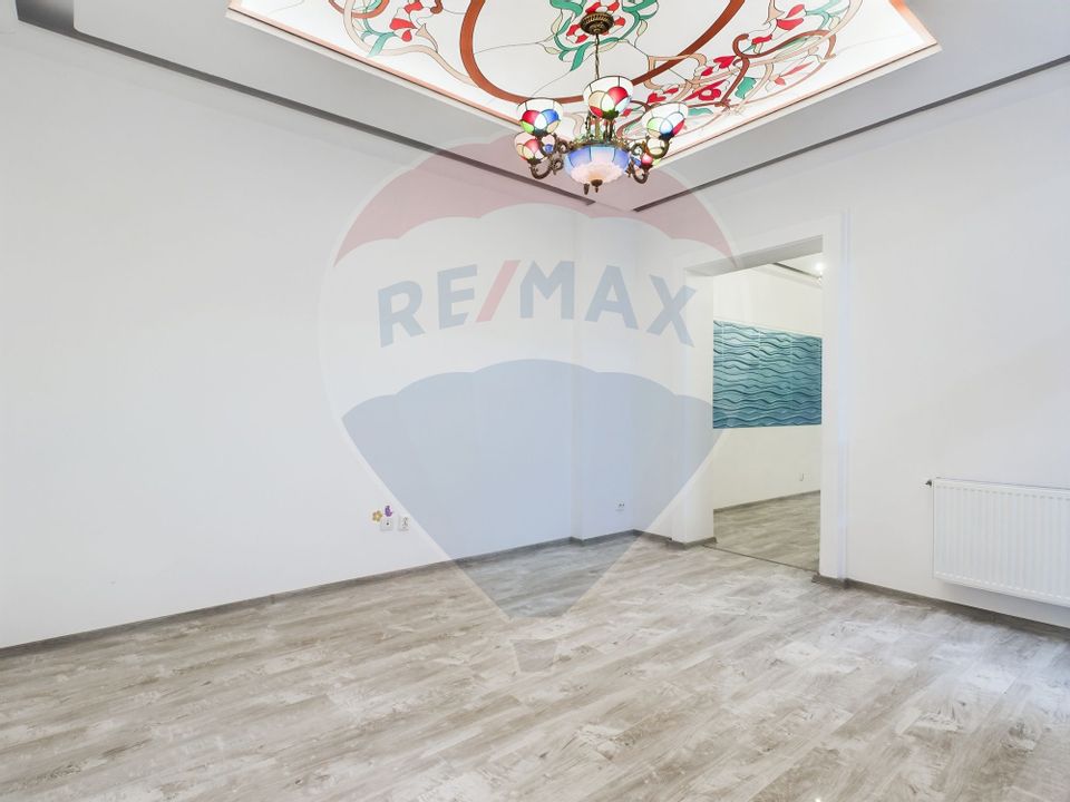 4 room House / Villa for sale, Eroii Revolutiei area