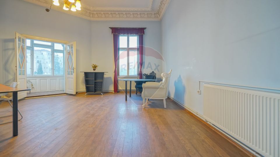 0% commission - Apartment with story tab in The Historic Center