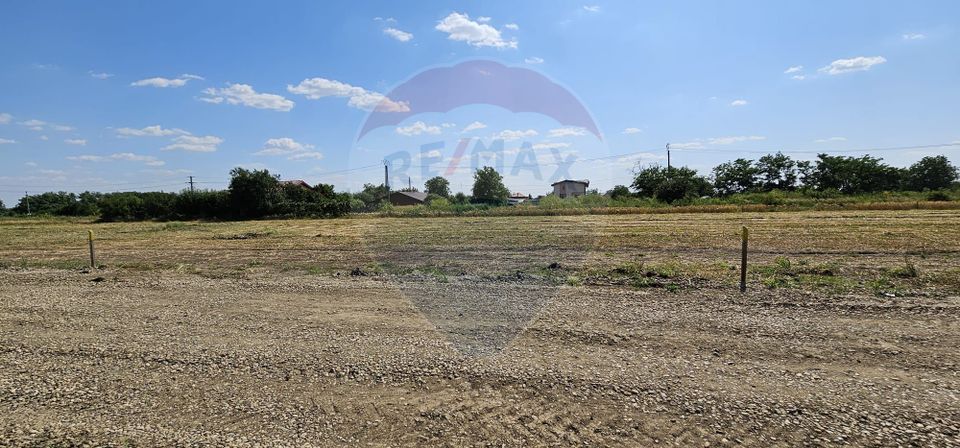 Land 490sqm Postavari / None