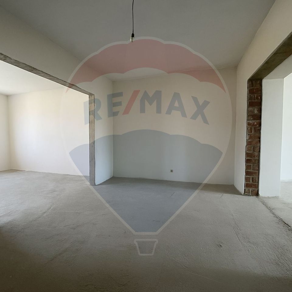 15 room House / Villa for sale, Elisabetin area