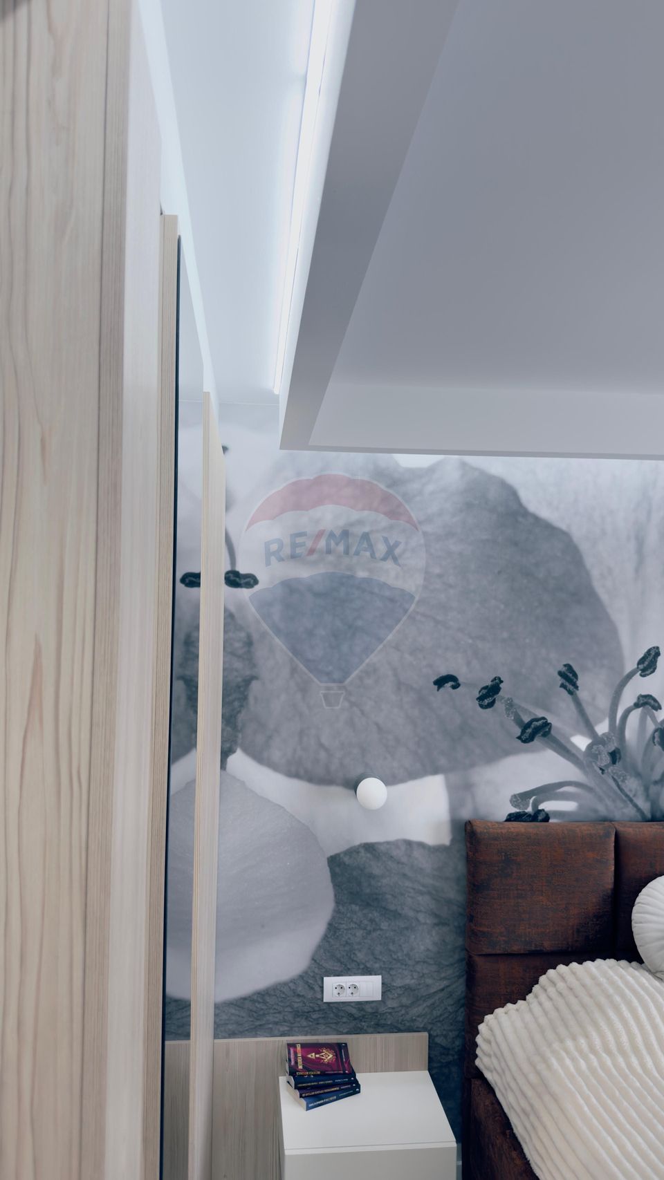 Proprietate premium în Filiași, locuință de lux cu spații comerciale