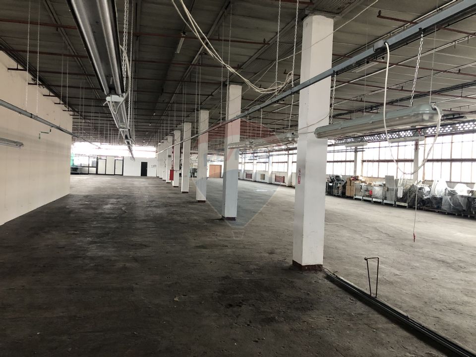 Spațiu industrial de inchiriat,  1650 mp, zona aeroportului, la etaj